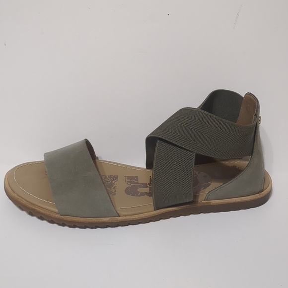 Sorel Shoes - Sorel Ella Cross Ankle Strap Flat Sandal women size 6.5